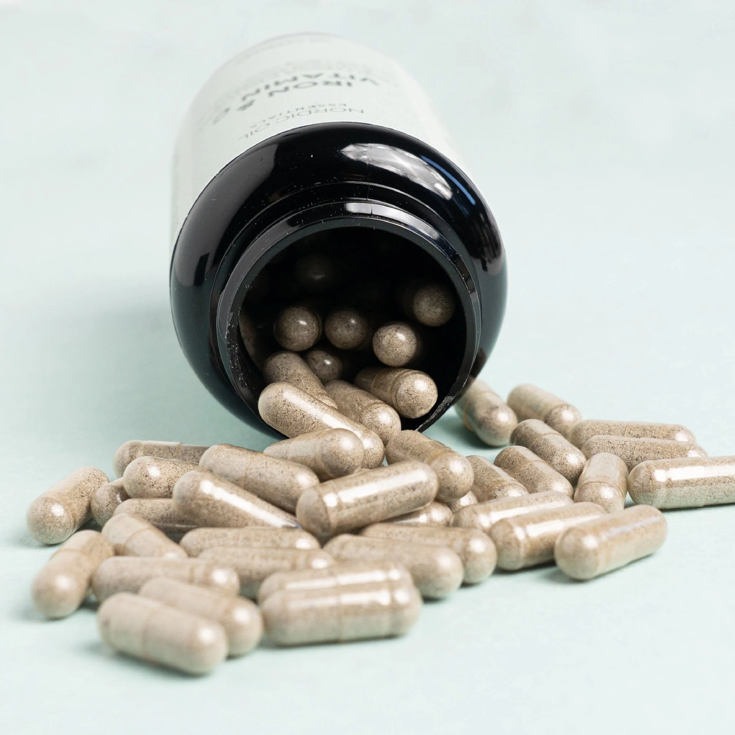 Järn- och C-vitaminkapslar